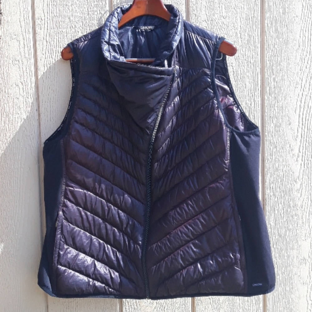 Calvin Klein Performance Puffer Vest Headp…